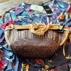 🎉New Vintage... Handmade Woven Bag 💋